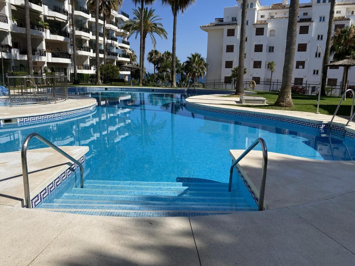 Mi Capricho (Playa Alhamar) Sitio de Calahonda Exterior foto