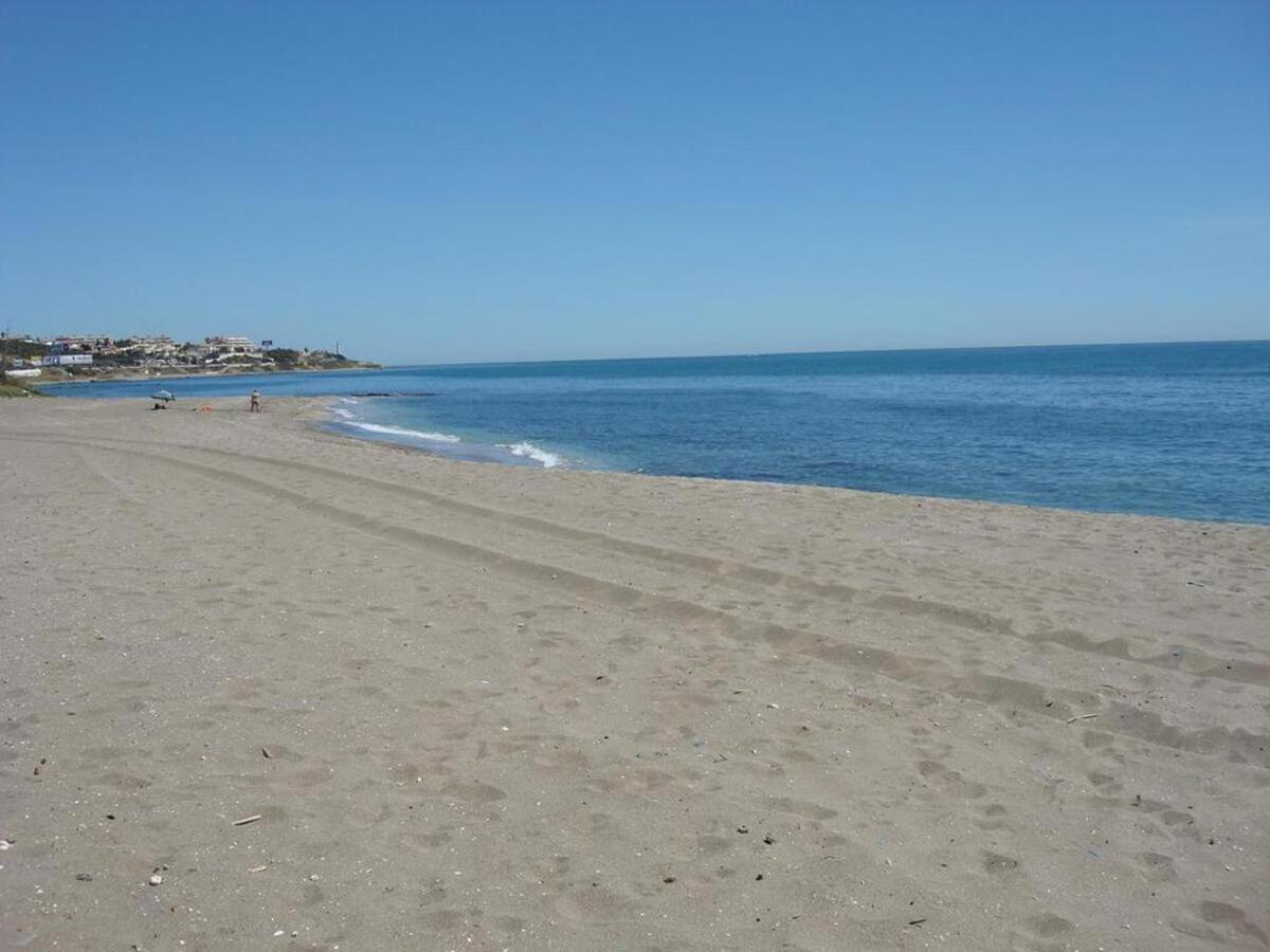 Mi Capricho (Playa Alhamar) Sitio de Calahonda Exterior foto